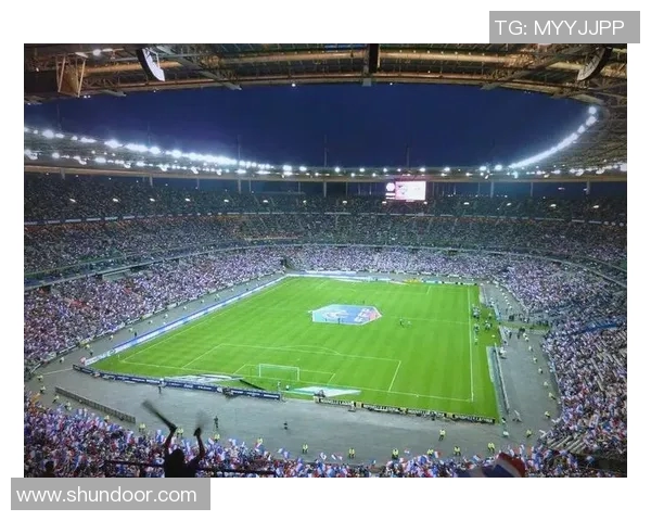 6号足球明星的辉煌历程与场上瞬间精彩回顾